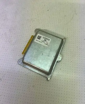 Peugeot 2008 II LED ballast control module L282306