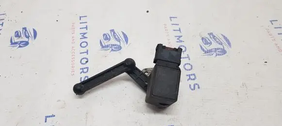 BMW 5 E39 Front height sensor lever 1093698