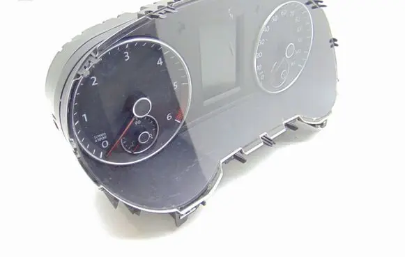Volkswagen Sharan Speedometer (instrument cluster) 7N0920970E