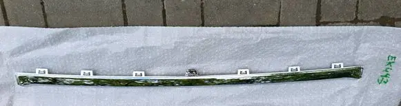 Volvo XC60 Front bumper splitter molding 32227904
