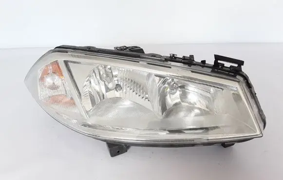 Renault Megane II Headlight/headlamp 8200073221