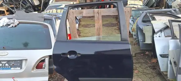 Ford Focus C-MAX Rear door 