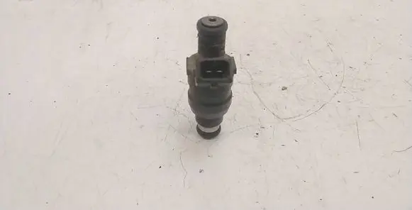 BMW 5 E39 Fuel injector 1747406