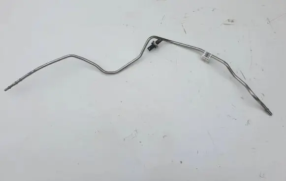 BMW M5 F90 Fuel line pipe 7856999 17092018