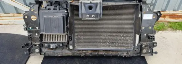 Renault Captur II Radiator support slam panel 625009677R 214810411R