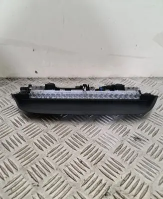 BMW 3 G20 G21 Third/center stoplight 7420462