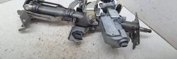 Steering wheel axle set