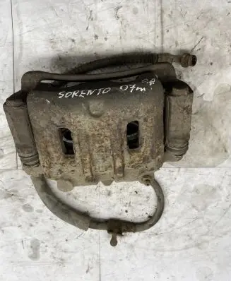KIA Sorento Front brake caliper