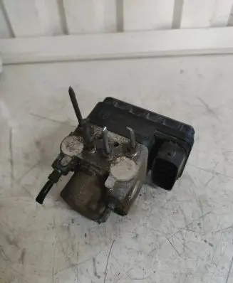 Toyota RAV 4 (XA20) ABS Pump 8954142050 4451042080 1338000020