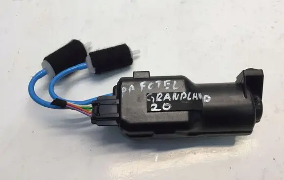 Opel Grandland X Seat adjustment motor 8587604B12