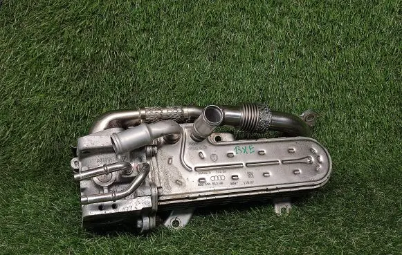 Skoda Octavia Mk2 (1Z) EGR valve cooler 038131513AD