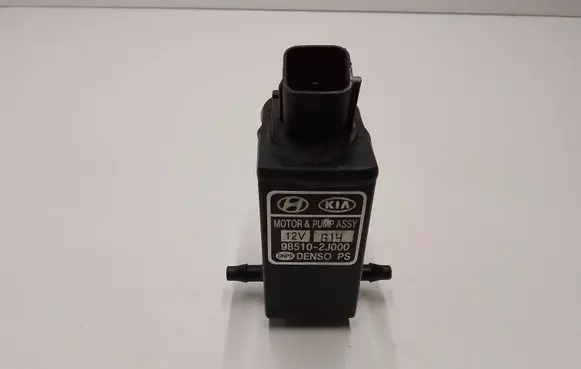 Hyundai i40 Windscreen/windshield washer pump 985102J000