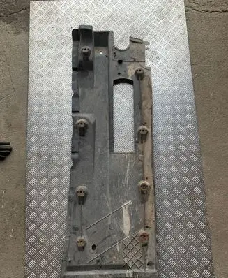Audi A3 S3 8P Side bottom protection 1K0825212 1K0825272A