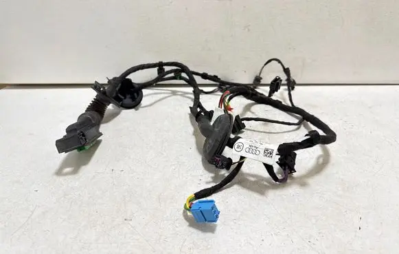 Audi Q7 4M Front door wiring loom 4M0971030