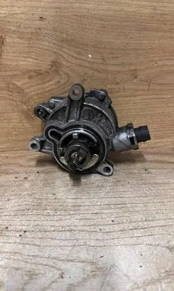 Volvo V70 Vacuum pump 31375107