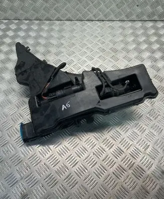 Windshield washer fluid reservoir/tank