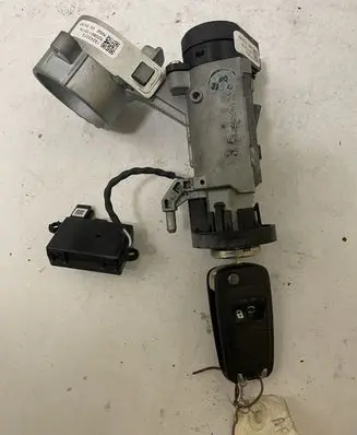 Opel Insignia A Ignition lock 25799293