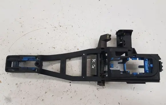 Rear door exterior handle/bracket