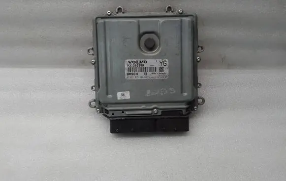 Volvo XC60 Engine control unit/module P31303388 1039S33755 0281015286
