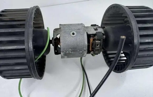 Chrysler Pacifica Heater fan/blower 790843M 790842V