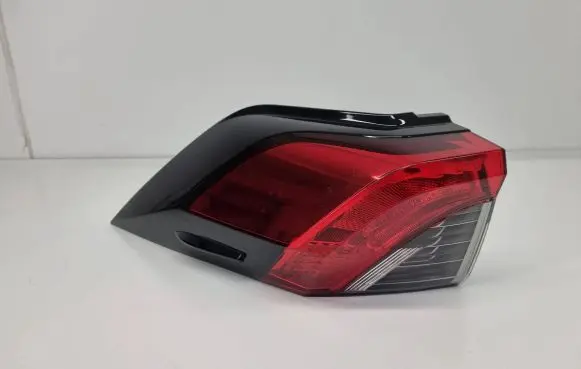 Toyota RAV 4 (XA50) Rear/tail lights