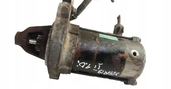 Toyota Yaris Starter motor 28100-40090
