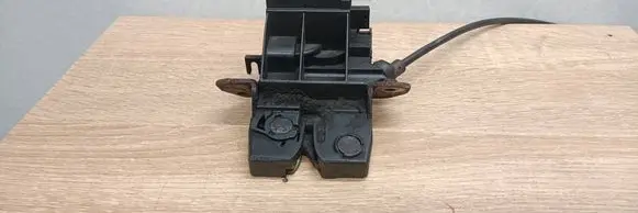 Mercedes-Benz CLK A209 C209 Tailgate/trunk/boot lock/catch/latch A2037500184