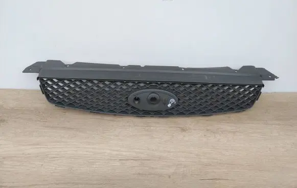 Ford Focus Front grill 4M51-8138-AE