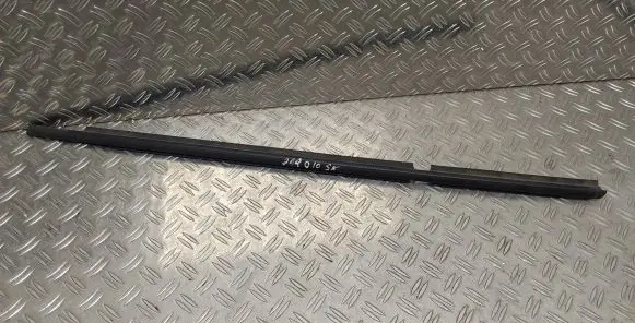 Toyota Yaris Rear door glass trim molding