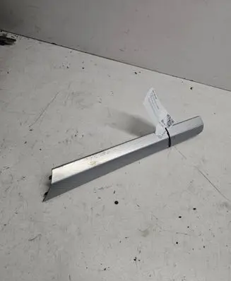 Audi Q7 4L Front door trim bar 4L0867409