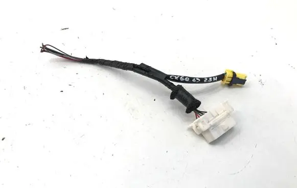 Mazda CX-60 EUR ISO radio connector 