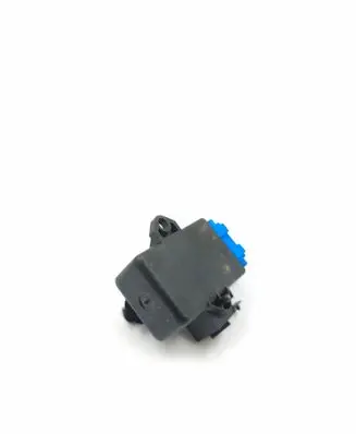 Volkswagen Transporter - Caravelle T6 Seat heating relay 5K0959772A