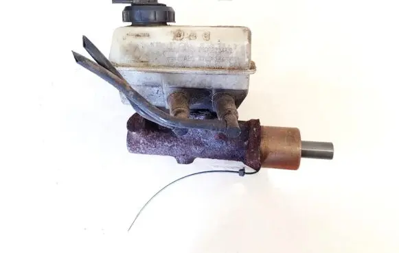 Renault Laguna I Master brake cylinder 7700823486 7700823487