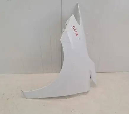 MG MG4 ev Fender B2778