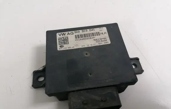 Volkswagen PASSAT B7 Power management control unit 3AA919041