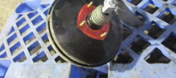 Ford Focus Brake booster