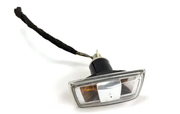 Opel Astra H Front fender indicator light 13131298 13131299