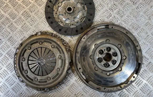 Peugeot 3008 I Clutch set kit 9686038280 9658419980
