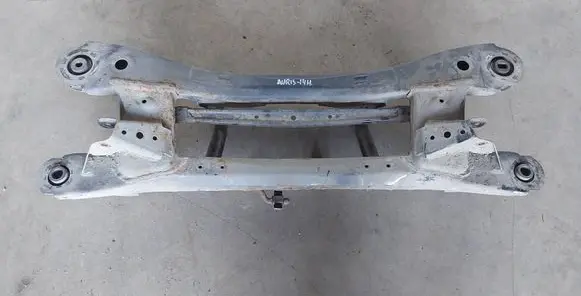 Toyota Auris E180 Rear axle beam 