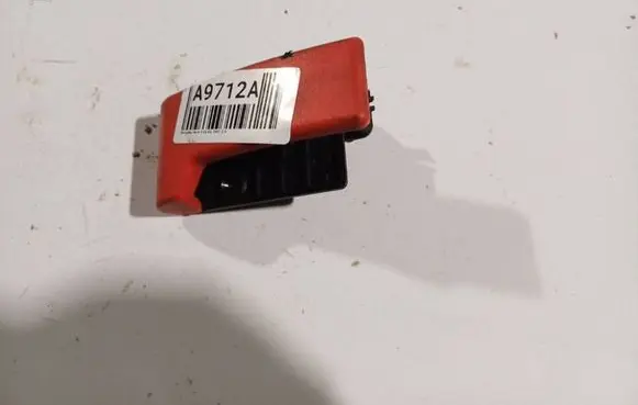 Mercedes-Benz R W251 Engine bonnet (hood) release handle 