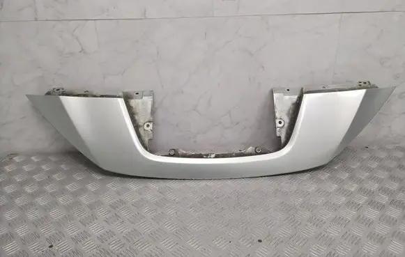 Nissan Leaf II (ZE1) Front grill 623205SH0A