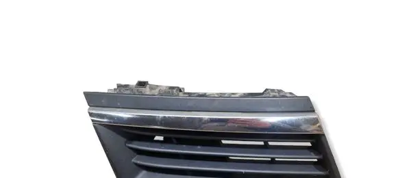 Renault Vel Satis Front bumper upper radiator grill 8200408717