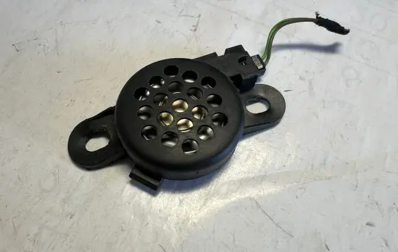 Skoda Octavia Mk2 (1Z) Parking PDC sensor speaker 8E0919279