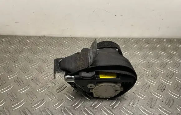 Volvo S60 Rear seatbelt 39813786 34074029