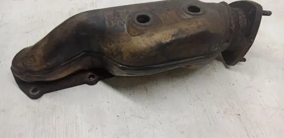 Audi A8 S8 D3 4E Exhaust manifold 077253038AB