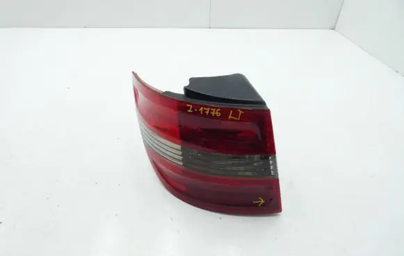 Mercedes-Benz B W245 Rear/tail lights A1698202364
