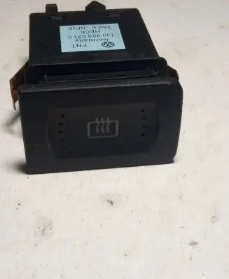 Volkswagen Golf IV Hazard light switch 1J0959621C