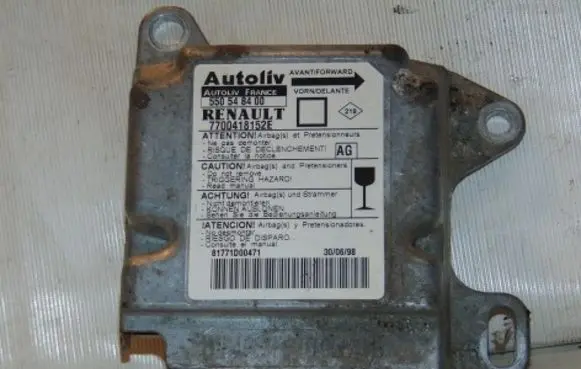 Renault Megane I Airbag control unit/module 7700418152E 550548400