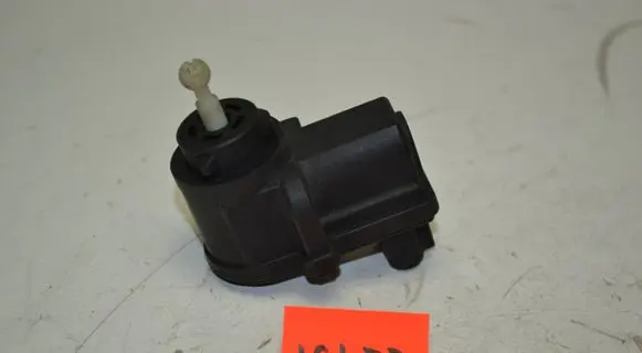Opel Vectra B Headlight level adjustment motor 93083 09152523