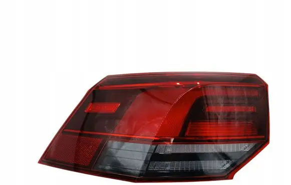 Volkswagen Golf VIII Tailgate rear/tail lights 5H0945095C
